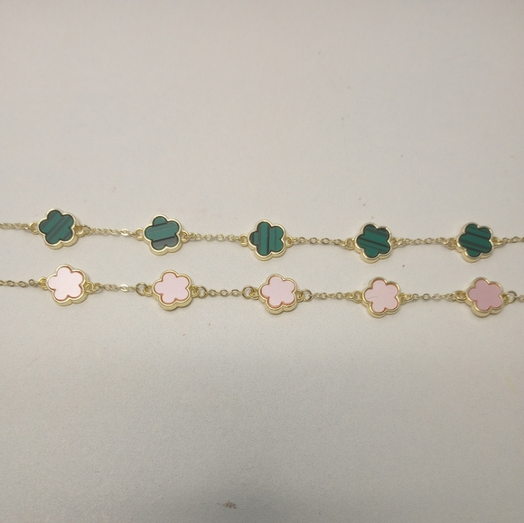 Pink and Green Clover Flower Bracelets - Picture 4 of 4